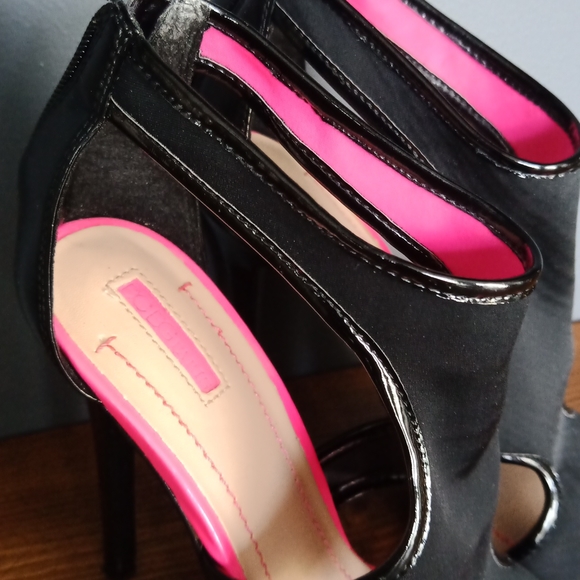 BCBG Paris heels - Picture 3 of 14